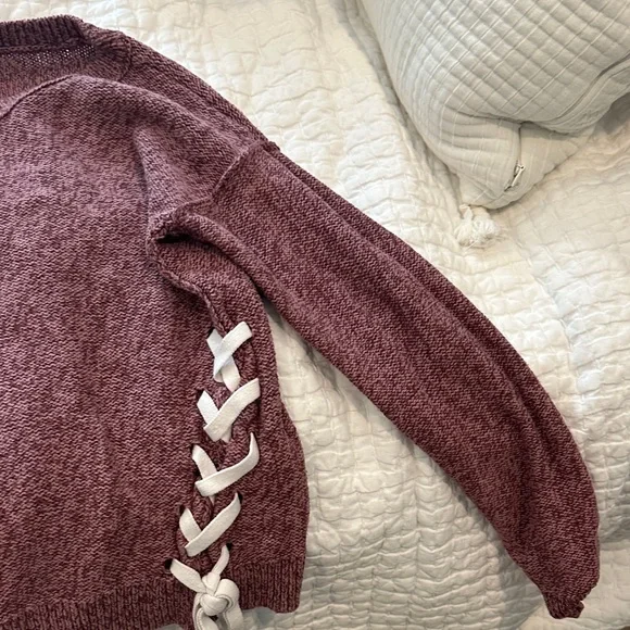 Abercrombie & Fitch Burgundy Sweater with Lace-Up Sides - Picture 3 of 5